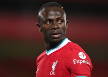 “Can Thiệp Mạnh” Sane, Mane nhận án phạt từ phía Bayern