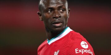 “Can Thiệp Mạnh” Sane, Mane nhận án phạt từ phía Bayern