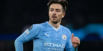 Hiểu lý do vì sao Jack Grealish vắng mặt trong trận gặp Liverpool.