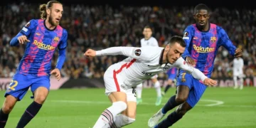 Lý do Barca thất bại đậm trước Eintracht Frankfurt là gì?