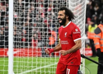 Mohamed Salah và khoảnh khắc đầy ý nghĩa bên Jurgen Klopp