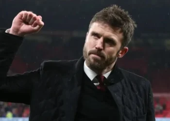 Sau khi rời clb Man Utd Carrick chính thức có công việc mới
