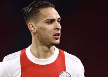 Ajax từ chối lời đề nghị 90 triệu bảng từ MU cho Sao trẻ