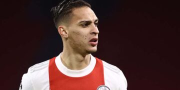 Ajax từ chối lời đề nghị 90 triệu bảng từ MU cho Sao trẻ