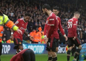HOT: Án phạt nặng cho kẻ tấn công Sao Man Utd ngay trên sân