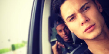 Ngây ngất với vẻ đẹp cuốn hút của Adriano Schmidt – nam thần mới ở đội tuyển Việt Nam