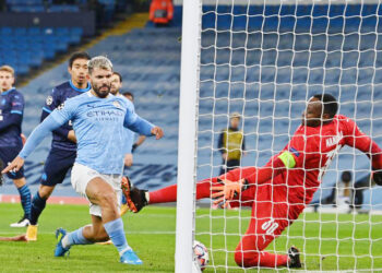 Aguero trở lại và ghi bàn, Pep nói “Không” cho trận derby Manchester