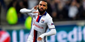 Vừa rời Arsenal, Lacazette đã bị “tấn công”, bỏ lỡ cuộc đấu của Lyon