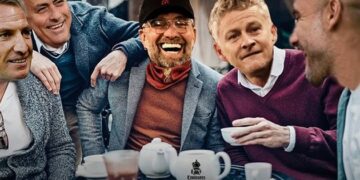 Ảnh chế FA Cup vòng 3 không thể nhịn cười: Lão Klopp và cậu vàng