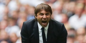 Spurs sẩy chân trước West Ham, Antonio Conte nổi đóa chỉ trích VAR gay gắt