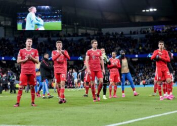 SỐC! 2 Sao Bayern Munich tẩn nhau sau trận thua Man City