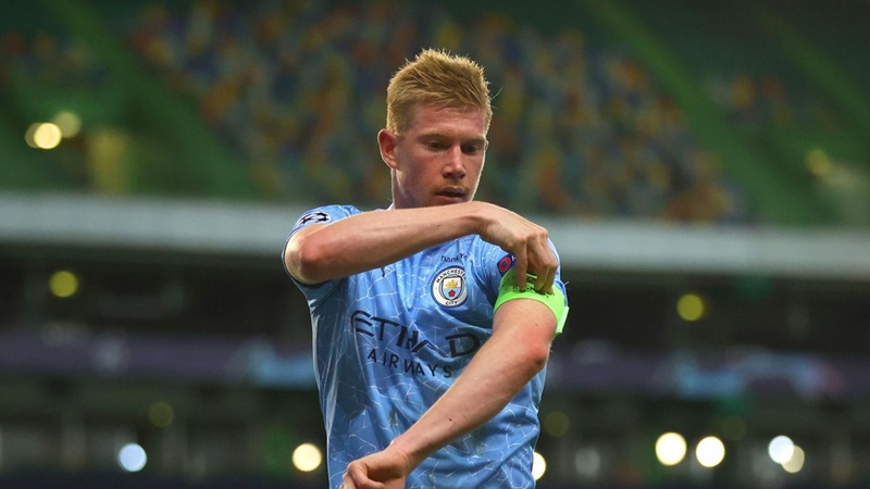 Kevin de Bruyne tỏa sáng trong vai trò "số 9 ảo"