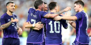 Sau Ronaldo, thêm một Sao Man Utd khiến truyền thông phát sốc