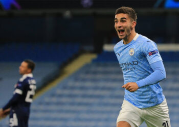 3 trận 3 bàn thắng, Pep cần gì hơn ở Ferran Torres?