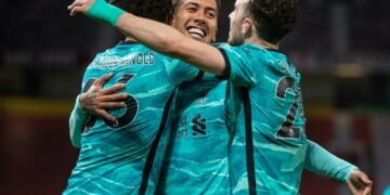 5 điểm nhấn Man Utd vs Liverpool: Firmino đá trận hay nhất mùa giải