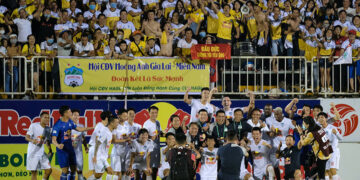 5 điều ấn tượng vòng 10 V-League: HAGL phá dớp Hà Nội, Nam Định thắng kịch tính