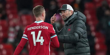 5 Câu hỏi cần Klopp trả lời khi bị MU vượt mặt dẫn đầu BXH