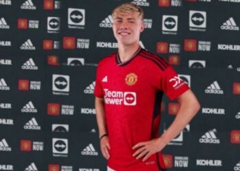 2 lý do khiến Rasmus Hojlund chưa thể ra mắt Manchester United