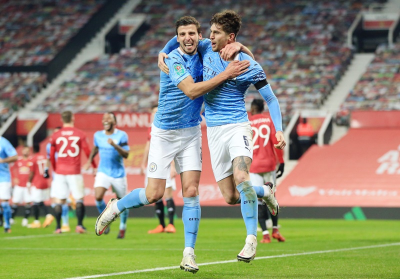 Ruben Dias và John Stones là "lá chắn" vững chắc của Man City