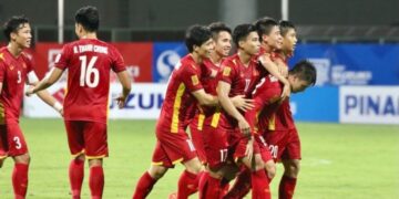 NÓNG: 3 Sao đội tuyển Việt Nam cẩn thận án phạt trong trận Campuchia